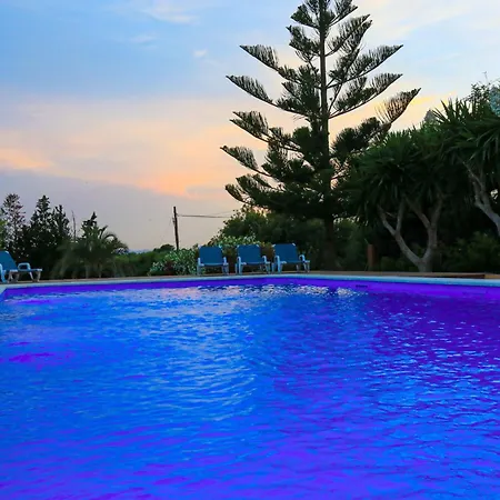 Litoral Costa Dorada - La Higuerita Only Families Villa *